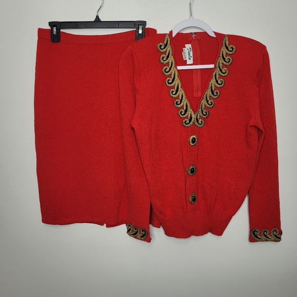 Vintage Toula Sweater Skirt Set Red Gold 80s Heavy Knit Modest Size 12 - Picture 1 of 10